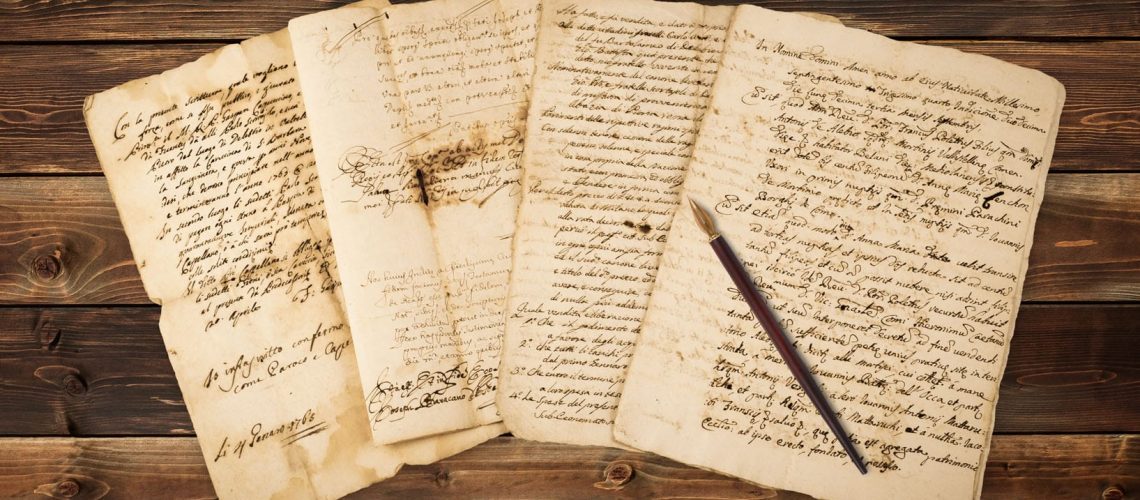 Pile,Of,Old,Vintage,Manuscripts,With,Nib